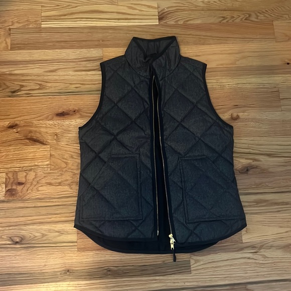 J. Crew Quilted Vest - Picture 1 of 3